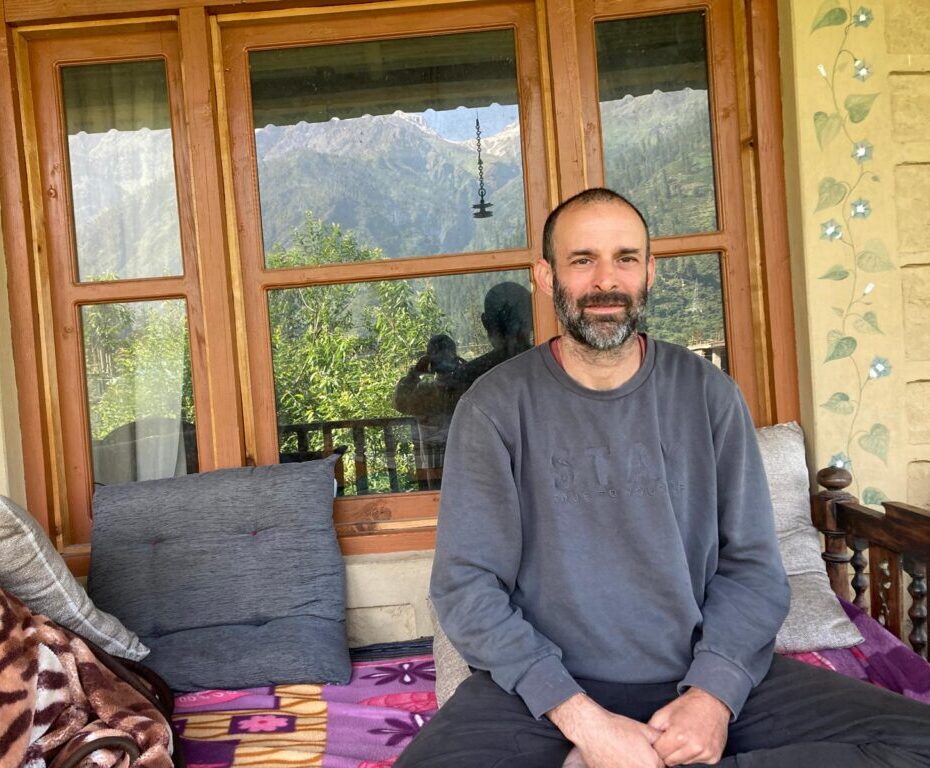 ריטריט יוגה במדבר בהנחיית יובל בן מרדכי